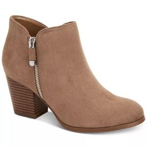 Style & co tan heeled booties NWT sz 9.5